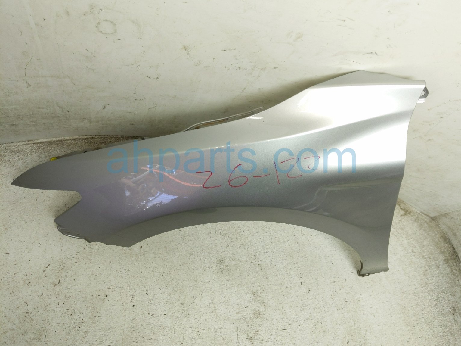 2018 Toyota Camry Front Driver Fender Silver 53802 33200 Replacement 2018 Toyota Camry Front Driver Fender Silver 53802 33200 Replacement thumbnail