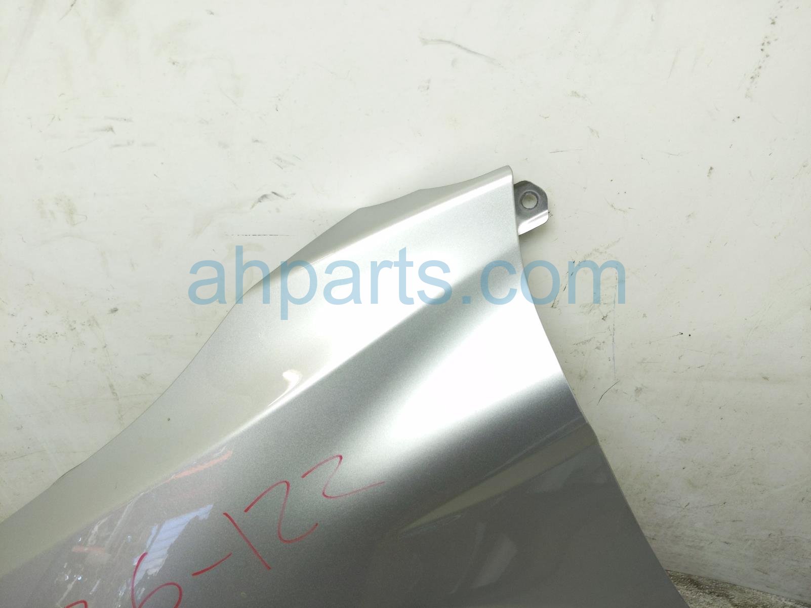 2018 Toyota Camry Front Driver Fender Silver 53802 33200 Replacement 2018 Toyota Camry Front Driver Fender Silver 53802 33200 Replacement thumbnail