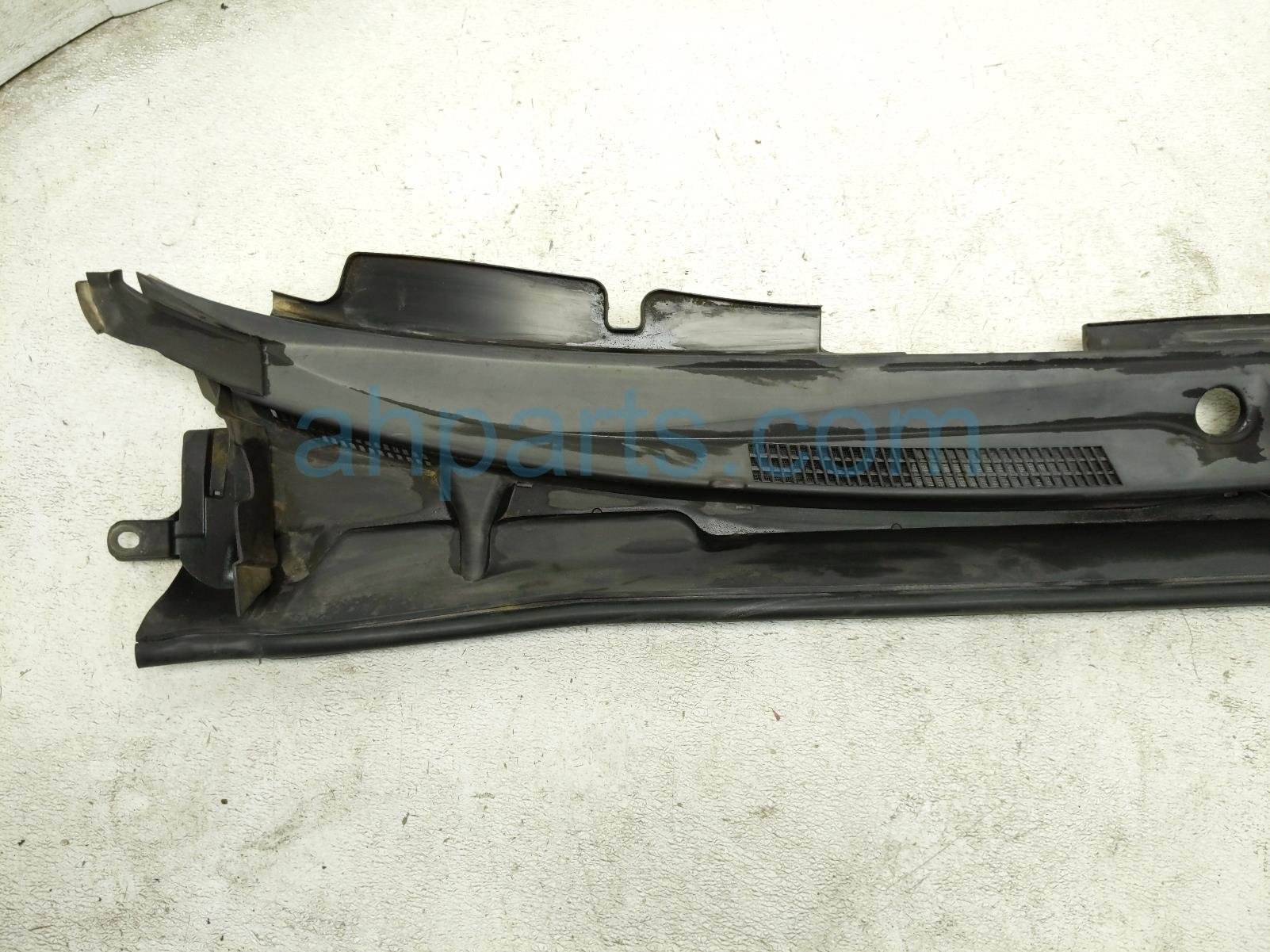 2018 Toyota Camry Cover Windshield Cowl Grille Panel 55708 33270 Replacement 2018 Toyota Camry Cover Windshield Cowl Grille Panel 55708 33270 Replacement thumbnail