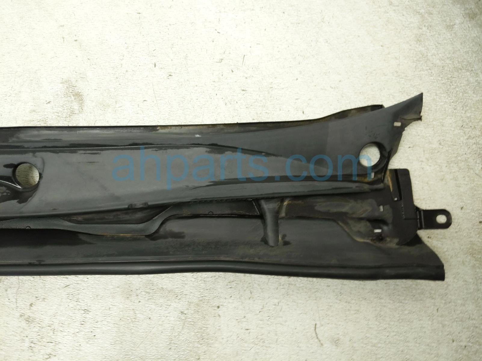 2018 Toyota Camry Cover Windshield Cowl Grille Panel 55708 33270 Replacement 2018 Toyota Camry Cover Windshield Cowl Grille Panel 55708 33270 Replacement thumbnail