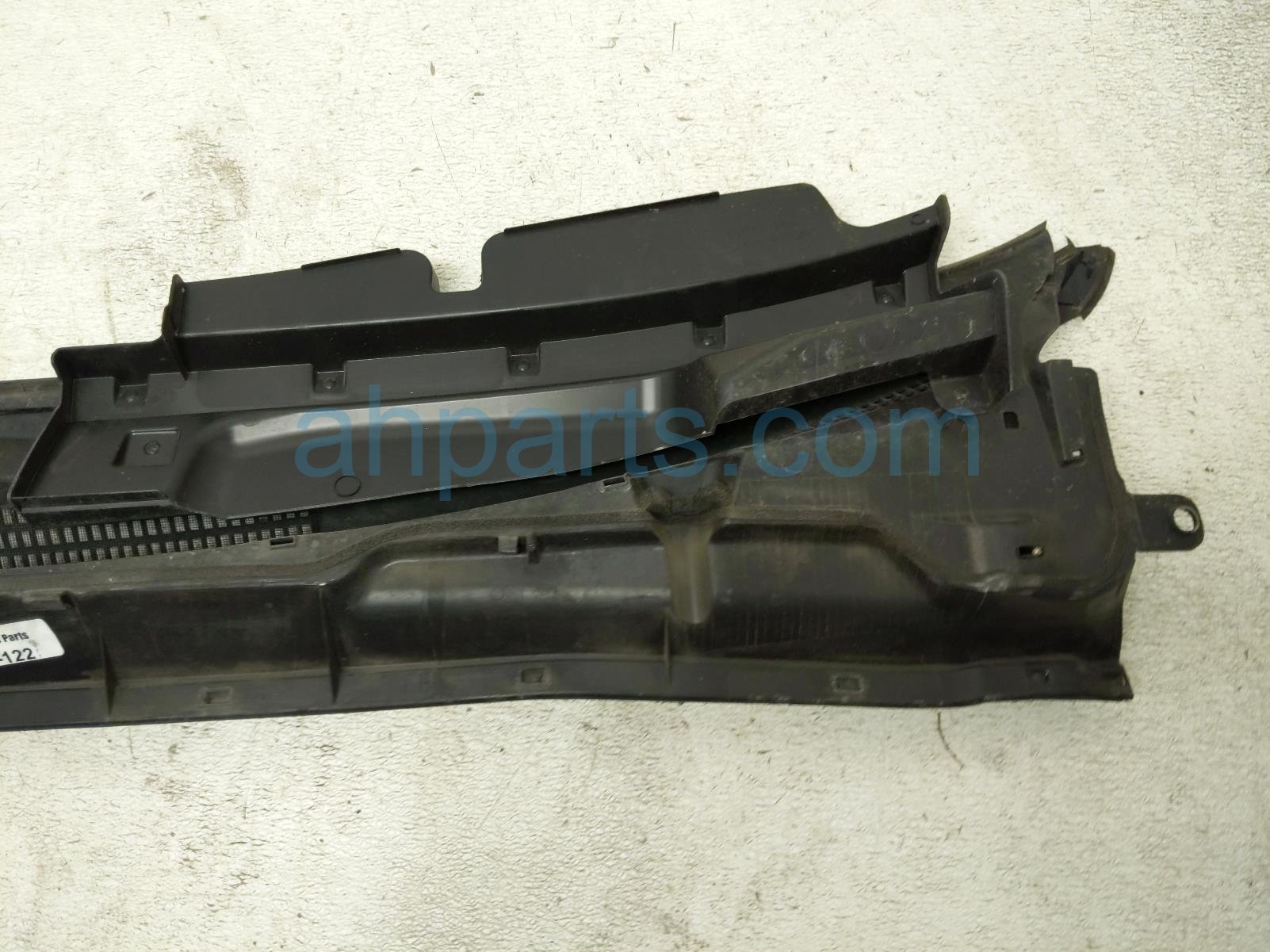 2018 Toyota Camry Cover Windshield Cowl Grille Panel 55708 33270 Replacement 2018 Toyota Camry Cover Windshield Cowl Grille Panel 55708 33270 Replacement thumbnail