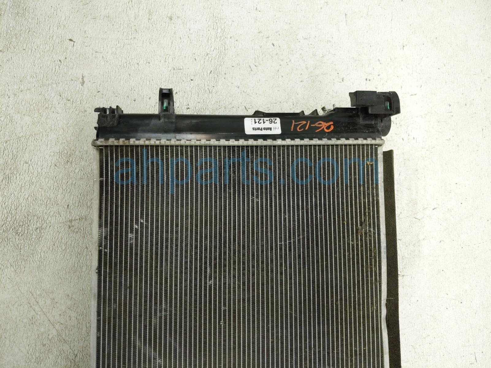 2025 Nissan Kicks Radiator 2.0l Awd 21410 7LF0A Replacement 2025 Nissan Kicks Radiator 2.0l Awd 21410 7LF0A Replacement thumbnail