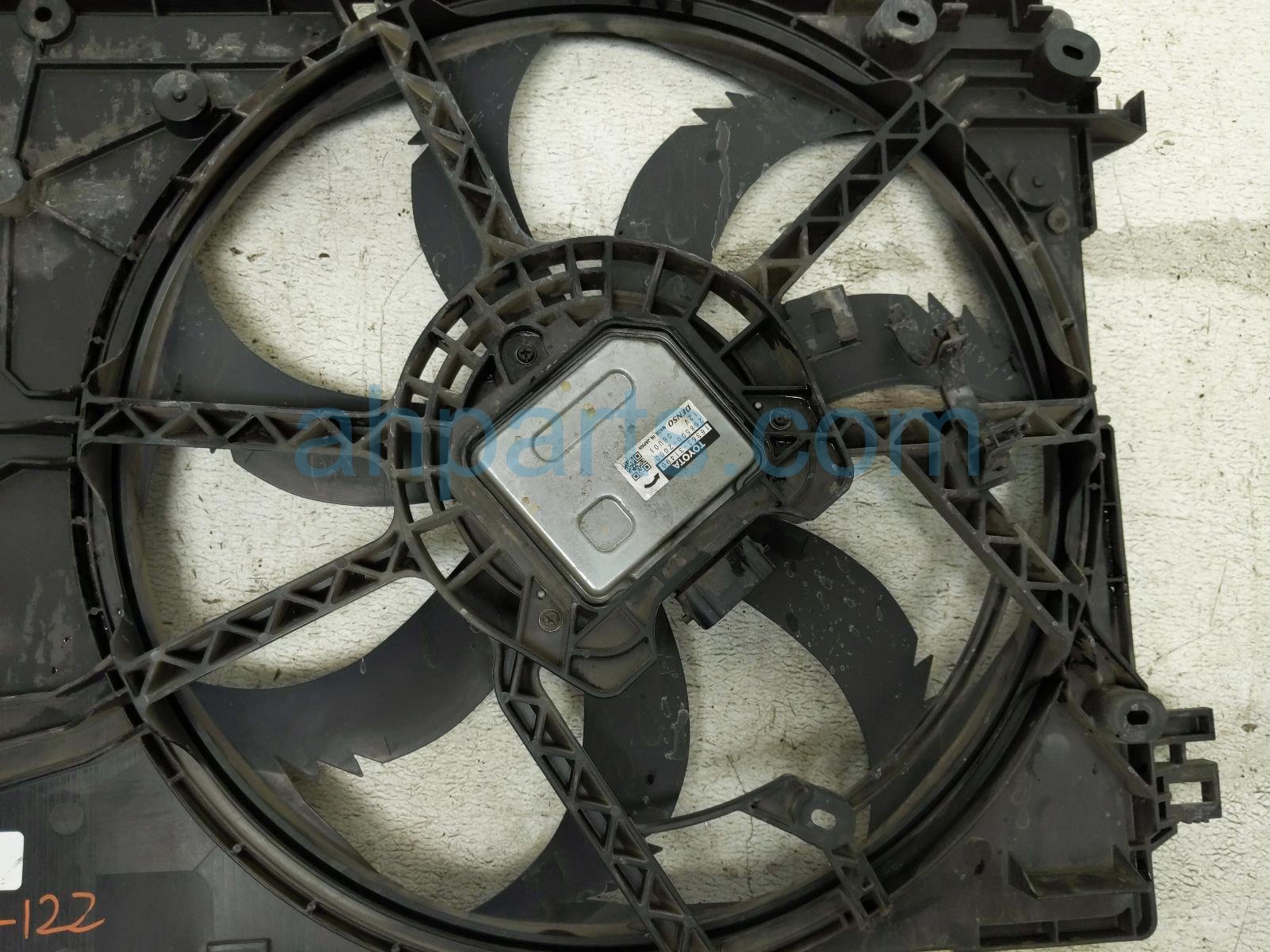 2018 Toyota Camry Cooling Radiator Fan Assembly 2.5l 1636025010 Replacement 2018 Toyota Camry Cooling Radiator Fan Assembly 2.5l 1636025010 Replacement thumbnail