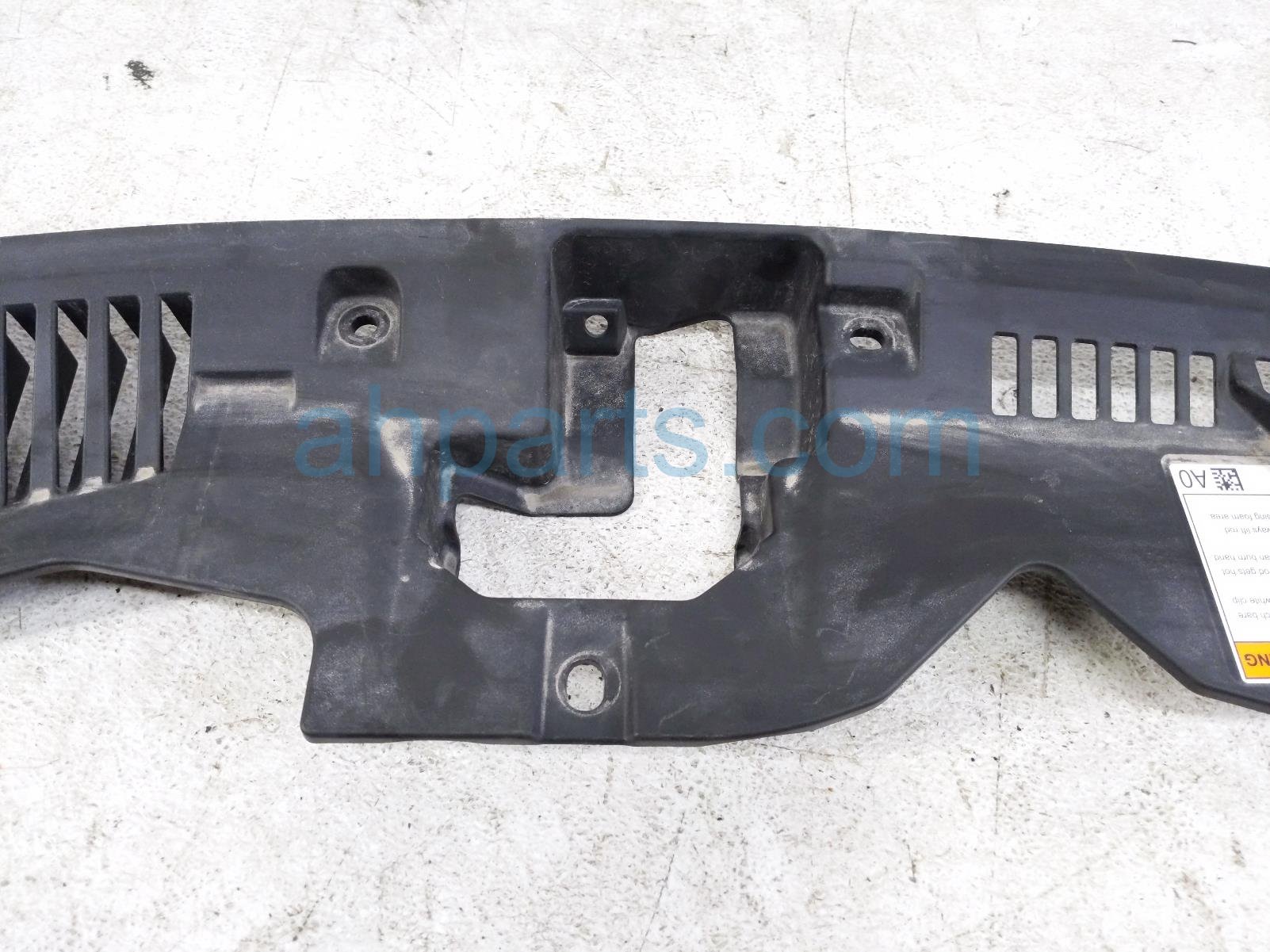 2024 Honda Accord Upper Radiator Grille Sight Shield 71321 30A A00 Replacement 2024 Honda Accord Upper Radiator Grille Sight Shield 71321 30A A00 Replacement thumbnail