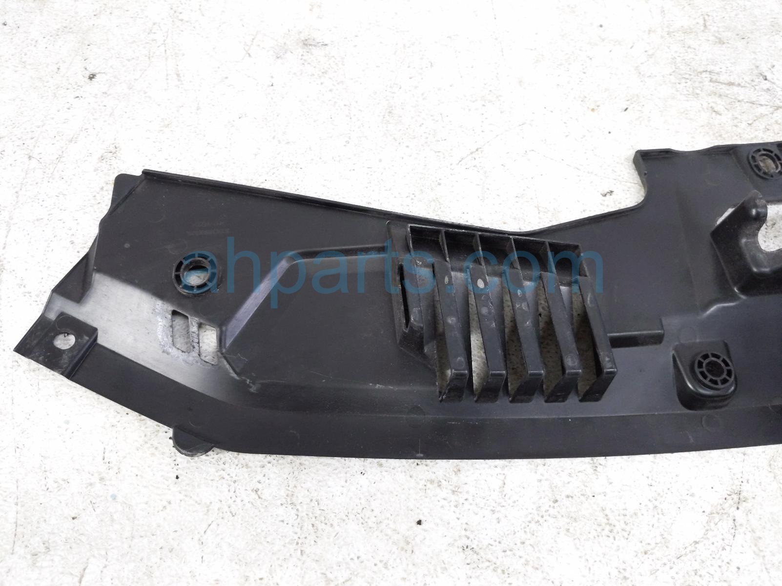 2024 Honda Accord Upper Radiator Grille Sight Shield 71321 30A A00 Replacement 2024 Honda Accord Upper Radiator Grille Sight Shield 71321 30A A00 Replacement thumbnail