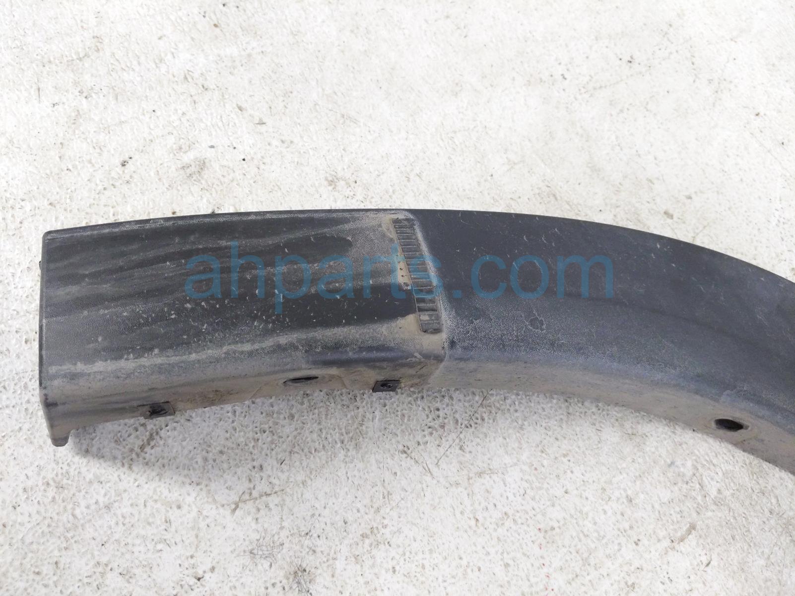 2025 Nissan Kicks Front Passenger Wheel Opening Molding Black 63810 7LG0A Replacement 2025 Nissan Kicks Front Passenger Wheel Opening Molding Black 63810 7LG0A Replacement thumbnail