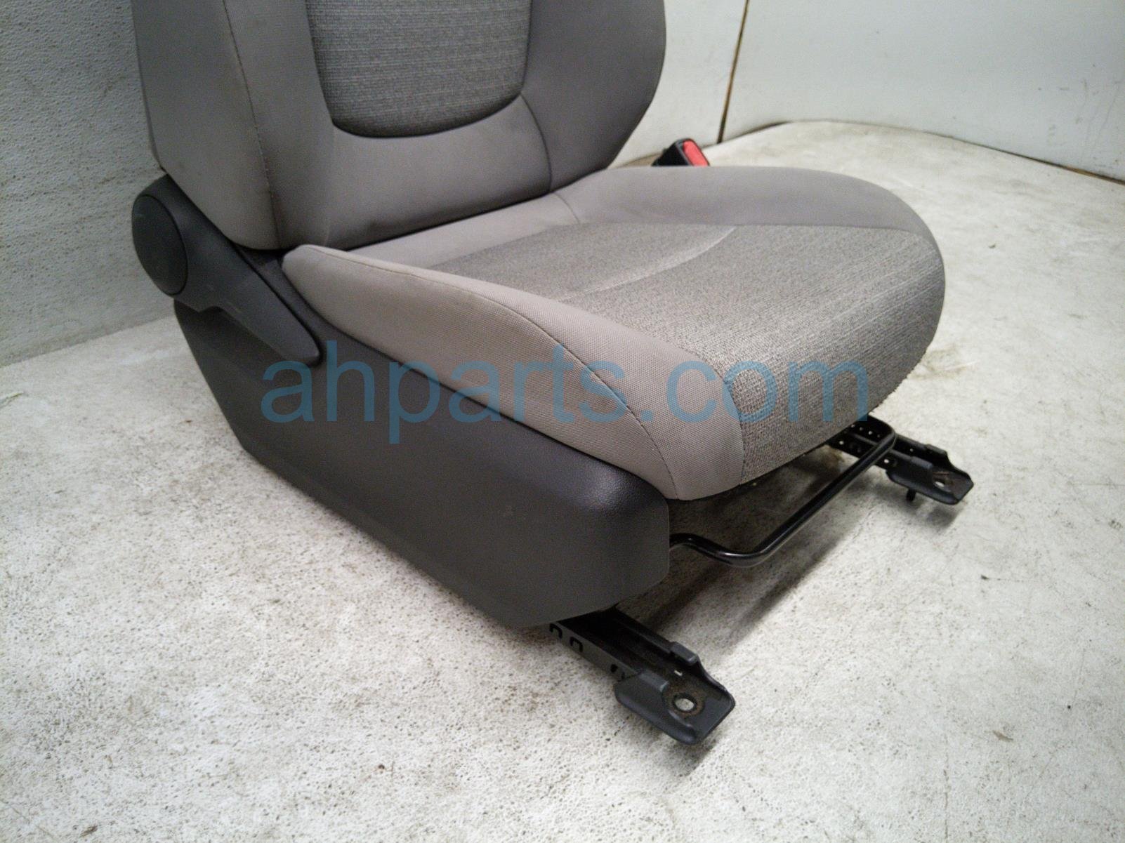 2023 Toyota Sienna Front Passenger Seat Grey W/ Airbag 71511 08070 Replacement 2023 Toyota Sienna Front Passenger Seat Grey W/ Airbag 71511 08070 Replacement thumbnail