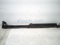 Toyota RH SIDE SKIRT / MOLDING - BLACK Toyota RH SIDE SKIRT / MOLDING - BLACK