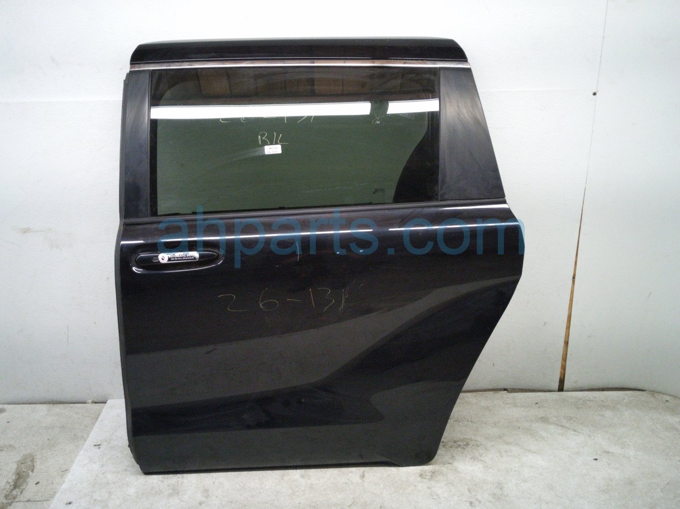 Toyota RR/LH DOOR - BLACK - NO INSIDE TRIM