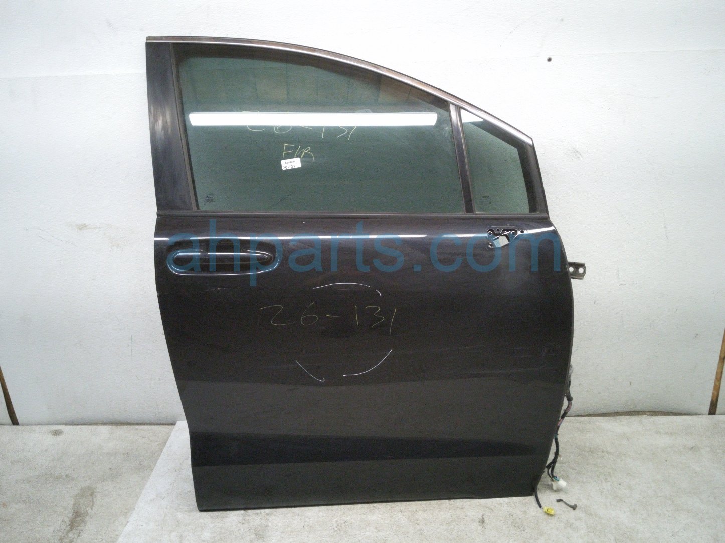 Toyota FR/RH DOOR - BLACK - NO MIRROR/TRIM