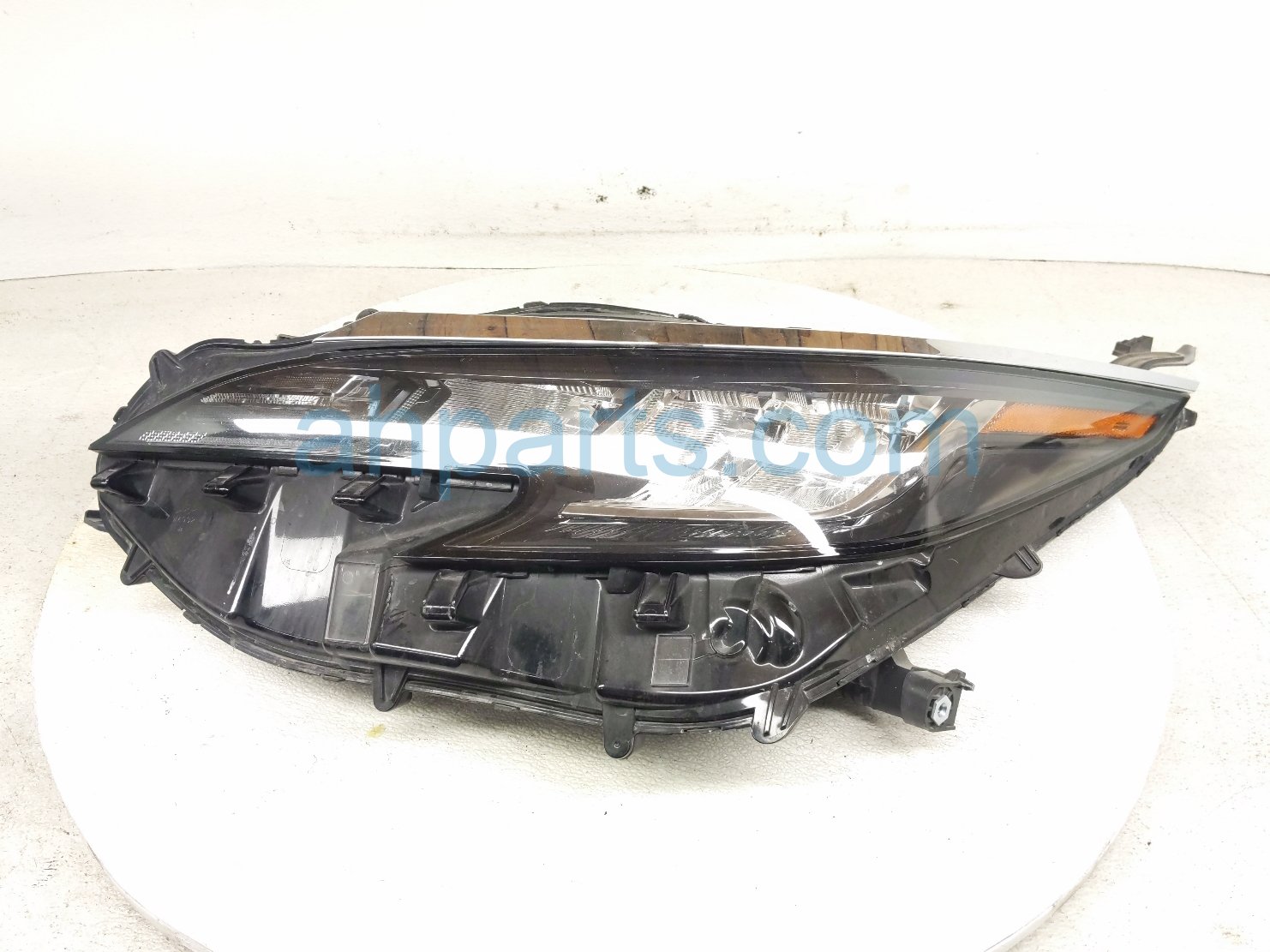 Toyota LH HEADLAMP / LIGHT