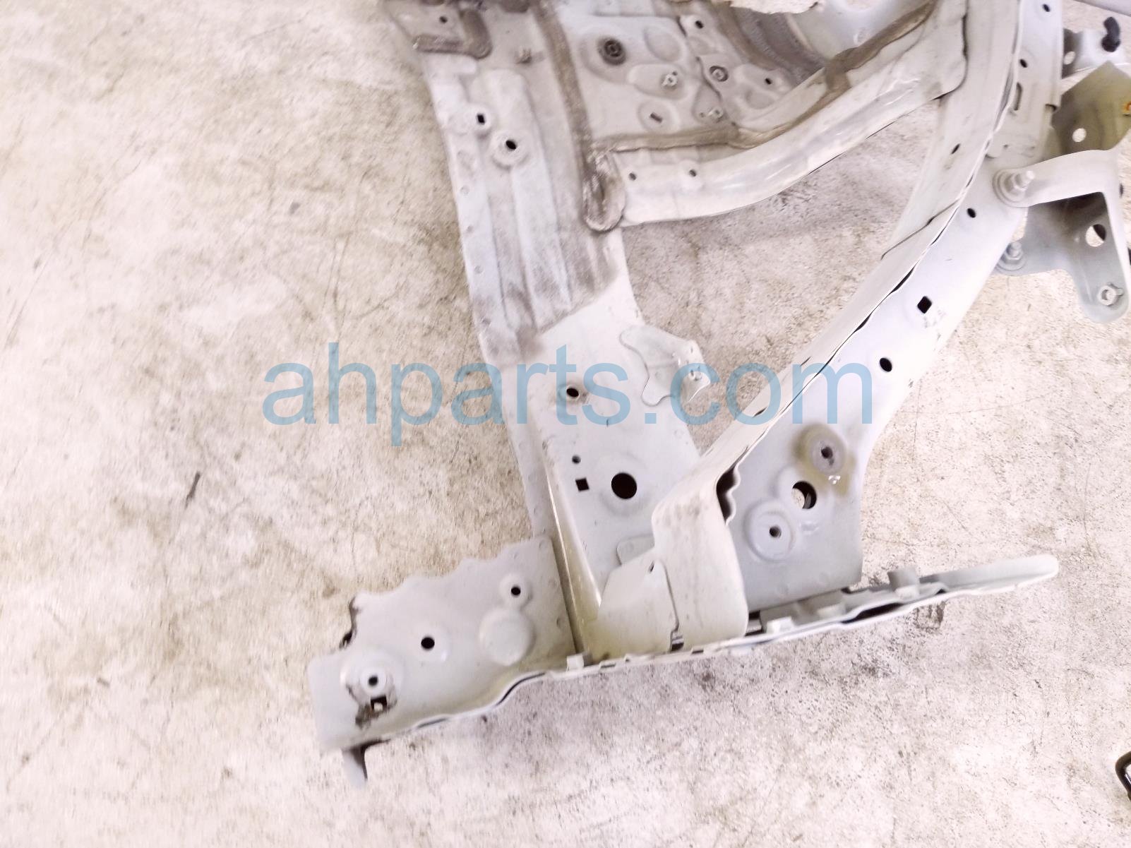 2022 Honda Civic Passenger Frame Rail Apron Cut White Sdn 60810 T20 305ZZ Replacement 2022 Honda Civic Passenger Frame Rail Apron Cut White Sdn 60810 T20 305ZZ Replacement thumbnail