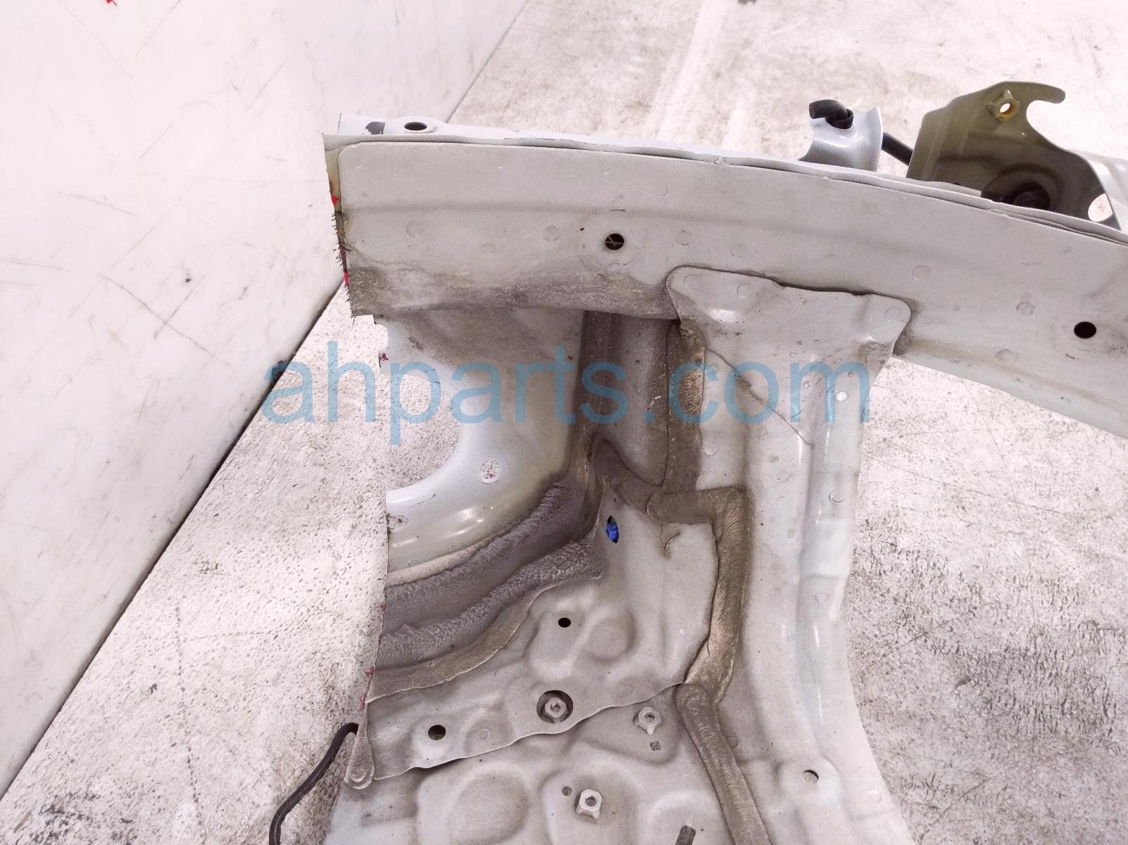 2022 Honda Civic Passenger Frame Rail Apron Cut White Sdn 60810 T20 305ZZ Replacement 2022 Honda Civic Passenger Frame Rail Apron Cut White Sdn 60810 T20 305ZZ Replacement thumbnail