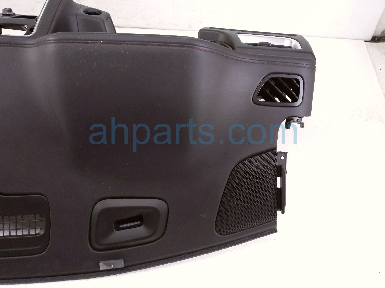 2022 Chevy Tahoe Dashboard W/ Airbag Black 86560223 Replacement 2022 Chevy Tahoe Dashboard W/ Airbag Black 86560223 Replacement thumbnail
