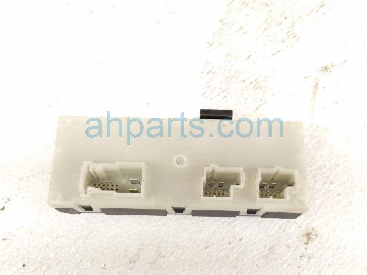 2025 BMW I4 Tailgate Function Ctrl Module 61 35 5 A19 DB2 Replacement 2025 BMW I4 Tailgate Function Ctrl Module 61 35 5 A19 DB2 Replacement thumbnail
