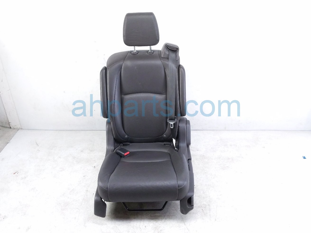2022 Honda Odyssey Rear / Back (2nd Row) 2nd Row Driver Seat Assy Brn Lthr 81721 THR L41ZD Replacement 2022 Honda Odyssey Rear / Back (2nd Row) 2nd Row Driver Seat Assy Brn Lthr 81721 THR L41ZD Replacement thumbnail
