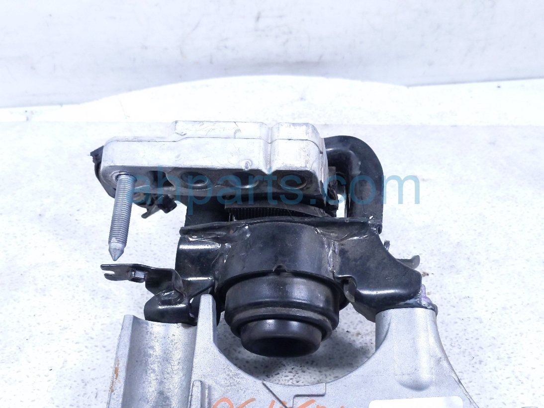 Toyota RH ENGINE MOUNT - 2.5L FWD Toyota RH ENGINE MOUNT - 2.5L FWD