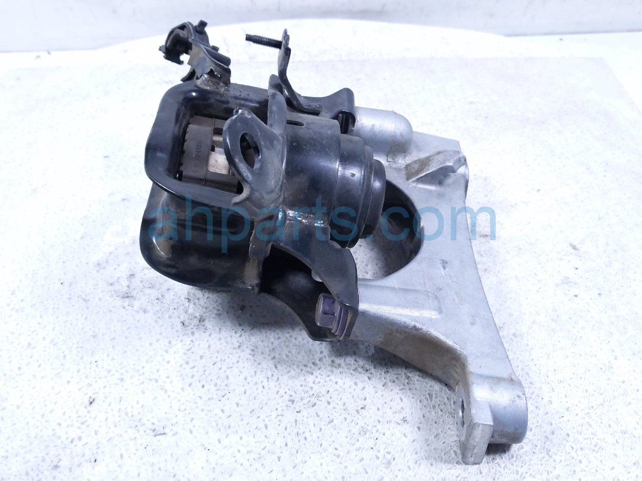 2020 Toyota Camry Engine/motor Passenger Engine Mount 2.5l Fwd 12305 F0010 Replacement 2020 Toyota Camry Engine/motor Passenger Engine Mount 2.5l Fwd 12305 F0010 Replacement thumbnail