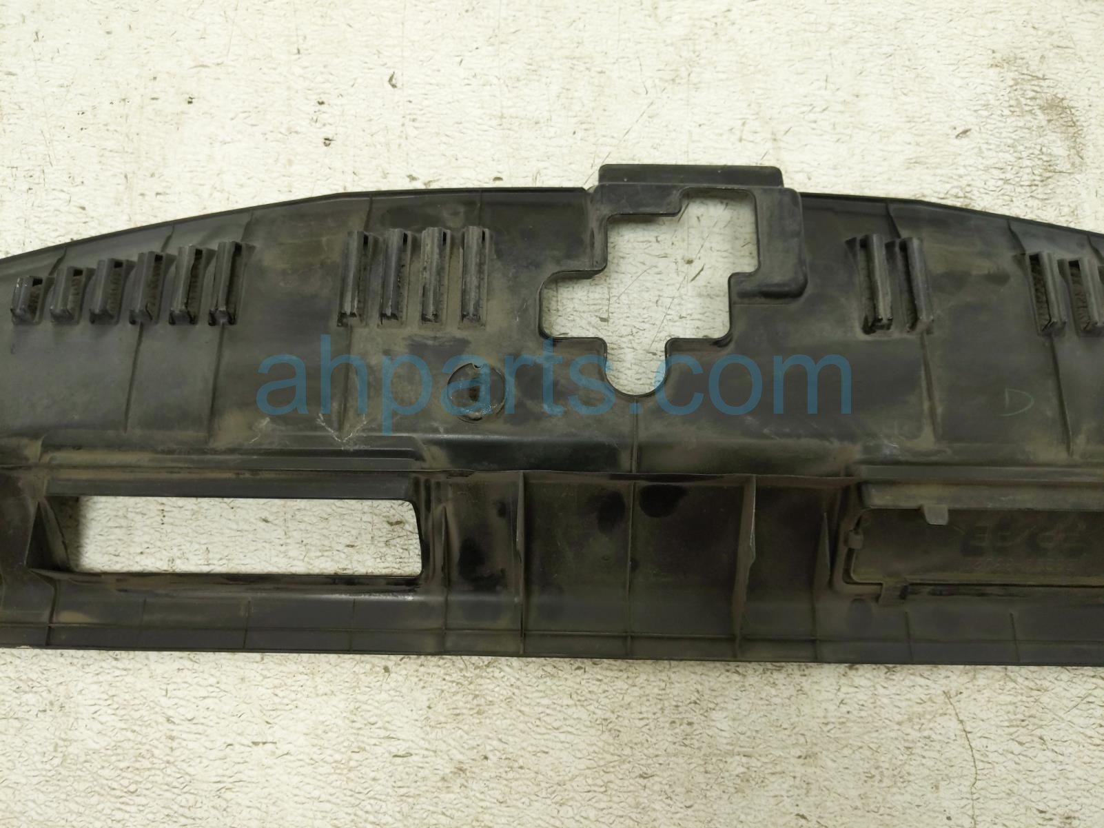 2018 Toyota Camry Upper Grille Engine Sight Shield 53295 33130 Replacement 2018 Toyota Camry Upper Grille Engine Sight Shield 53295 33130 Replacement thumbnail