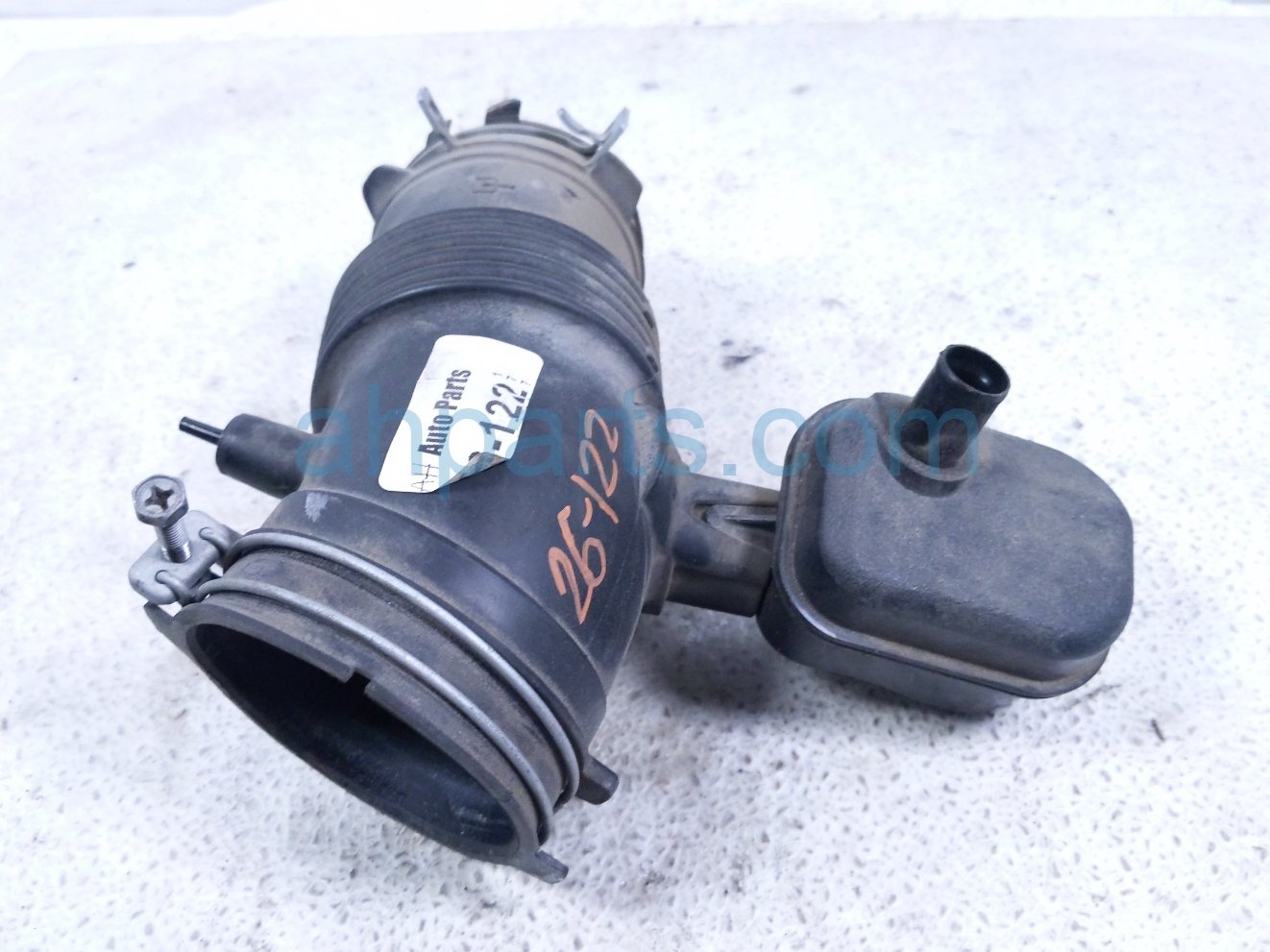 2018 Toyota Camry Air Cleaner Intake Tube 2.5l 17881 25020 Replacement 2018 Toyota Camry Air Cleaner Intake Tube 2.5l 17881 25020 Replacement thumbnail