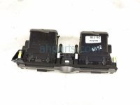 Lexus CENTER DASH AIR VENT W/CLOCK - BLK Lexus CENTER DASH AIR VENT W/CLOCK - BLK
