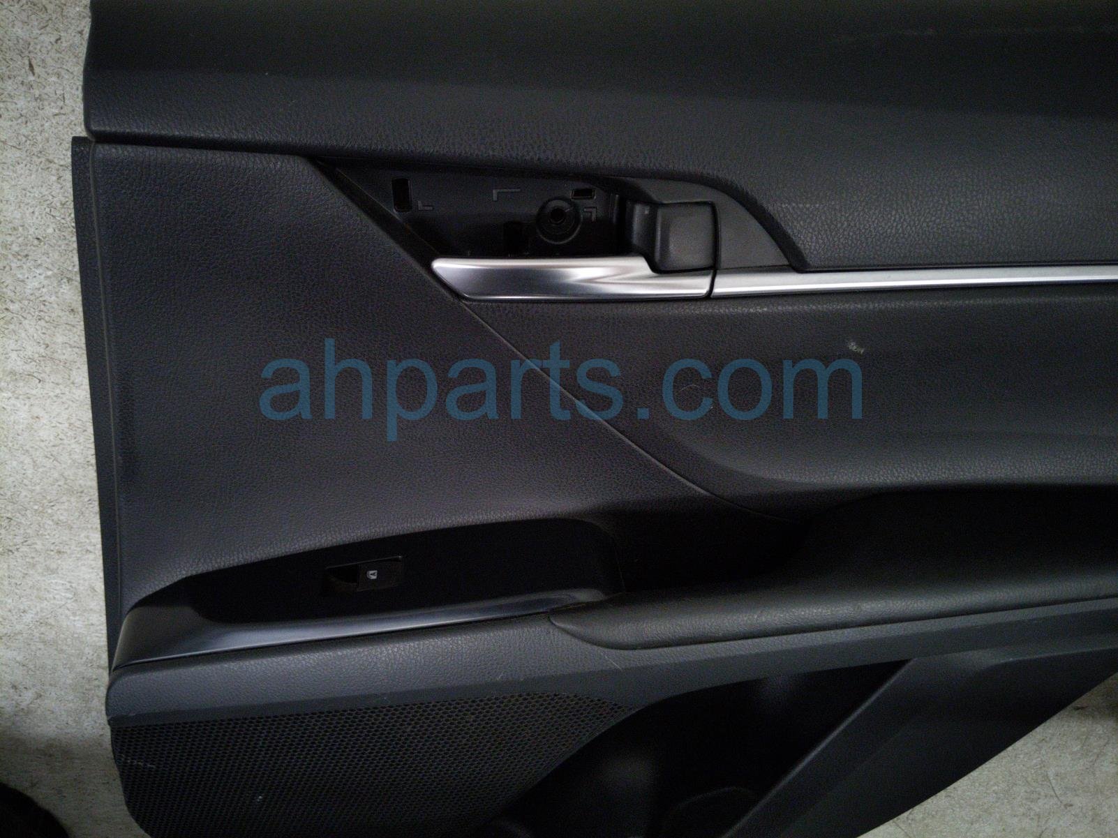 2018 Toyota Camry Trim / Liner Rear Passenger Interior Door Panel Black 67630 33D20 C1 Replacement 2018 Toyota Camry Trim / Liner Rear Passenger Interior Door Panel Black 67630 33D20 C1 Replacement thumbnail