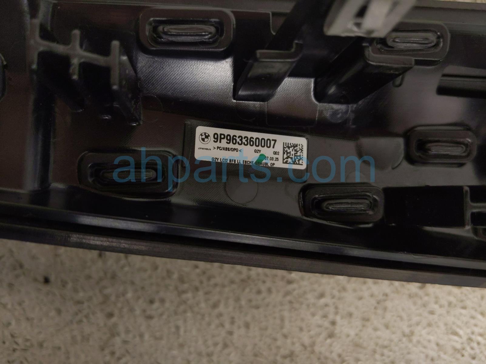 2025 BMW I4 Center Dash Trim W/air Vents blk 5 A8E 278 Replacement 2025 BMW I4 Center Dash Trim W/air Vents blk 5 A8E 278 Replacement thumbnail