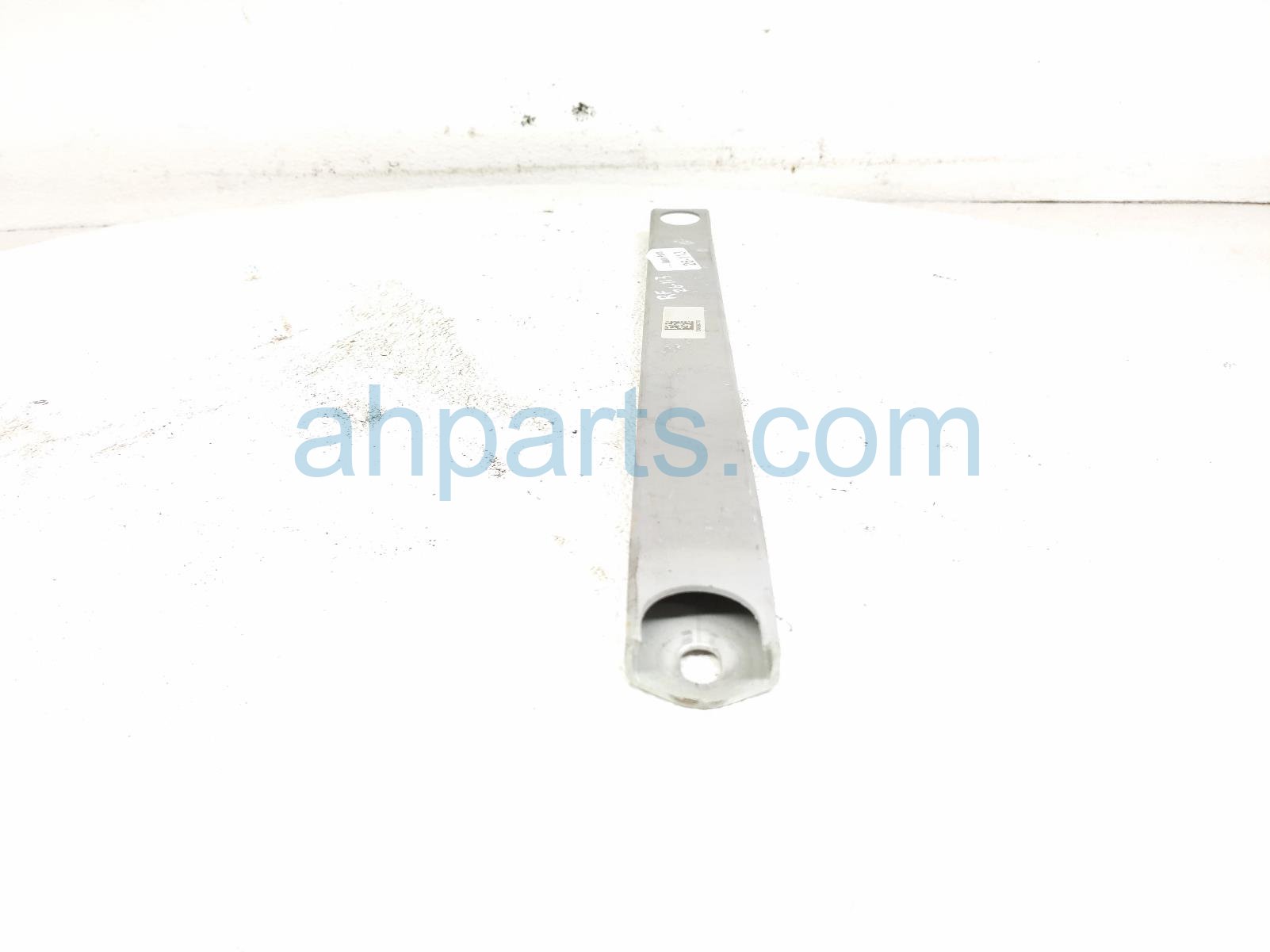 2025 BMW I4 Fr Strut Tower Brace 51 61 5 A2B 437 Replacement 2025 BMW I4 Fr Strut Tower Brace 51 61 5 A2B 437 Replacement thumbnail