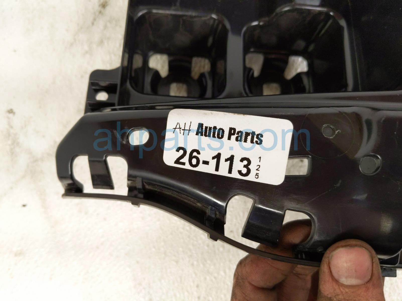 2025 BMW I4 Rear Passenger Bumper Corner Bracket 51 12 8 737 094 Replacement 2025 BMW I4 Rear Passenger Bumper Corner Bracket 51 12 8 737 094 Replacement thumbnail