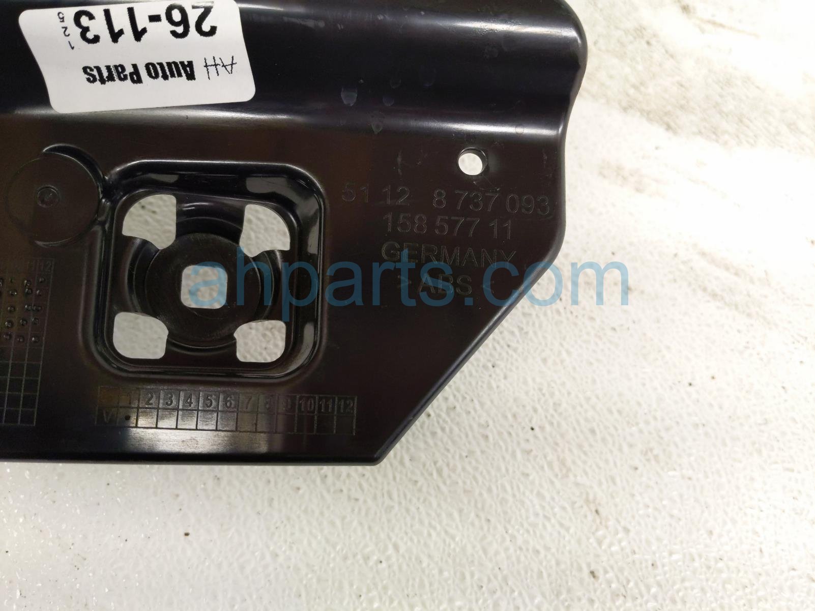 2025 BMW I4 Rear Driver Bumper Corner Guide Brkt 51 12 8 737 093 Replacement 2025 BMW I4 Rear Driver Bumper Corner Guide Brkt 51 12 8 737 093 Replacement thumbnail