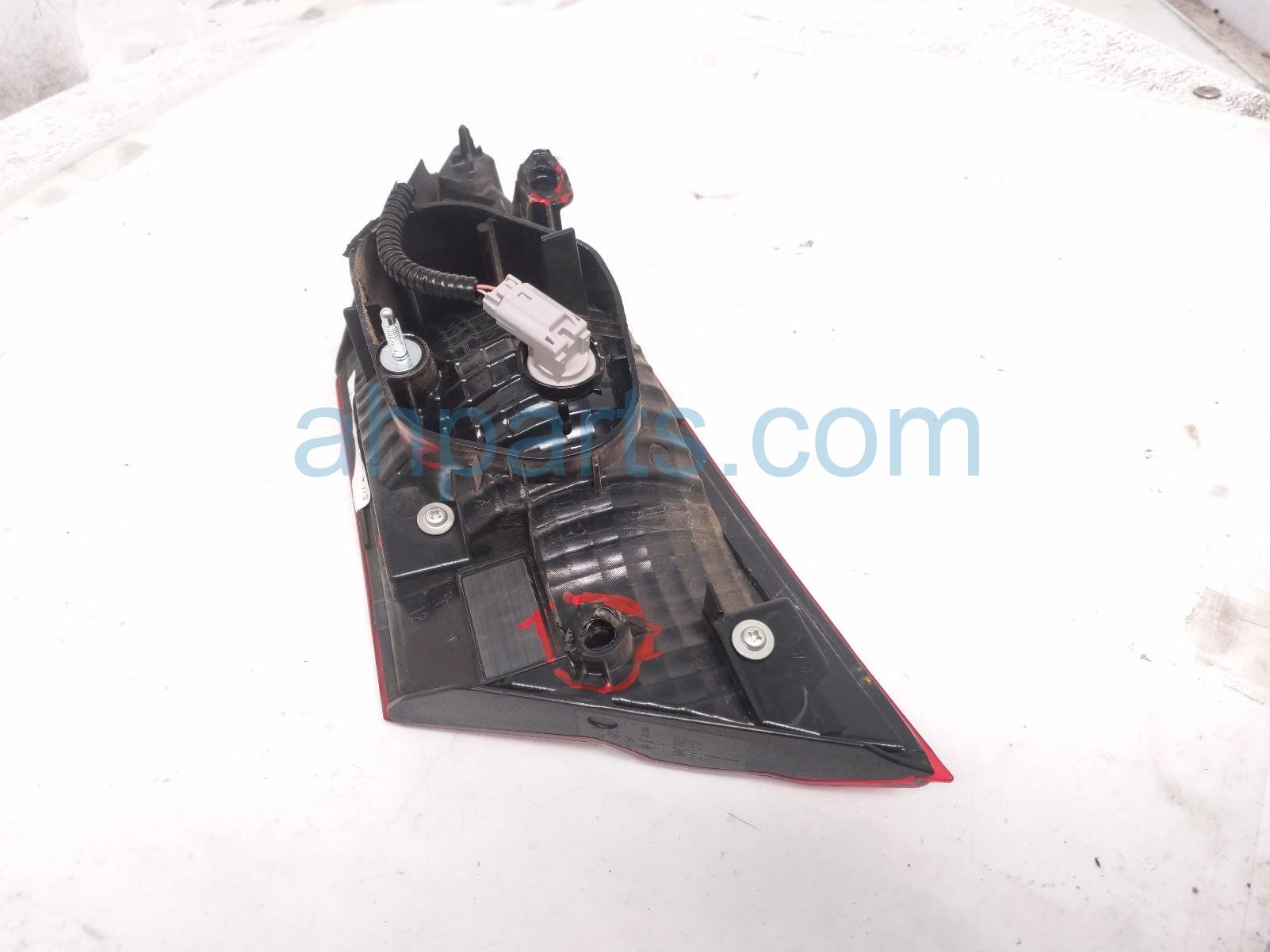 2018 Toyota Camry Light / Rear Driver Tail Lamp (on Trunk) 81591 33210 Replacement 2018 Toyota Camry Light / Rear Driver Tail Lamp (on Trunk) 81591 33210 Replacement thumbnail