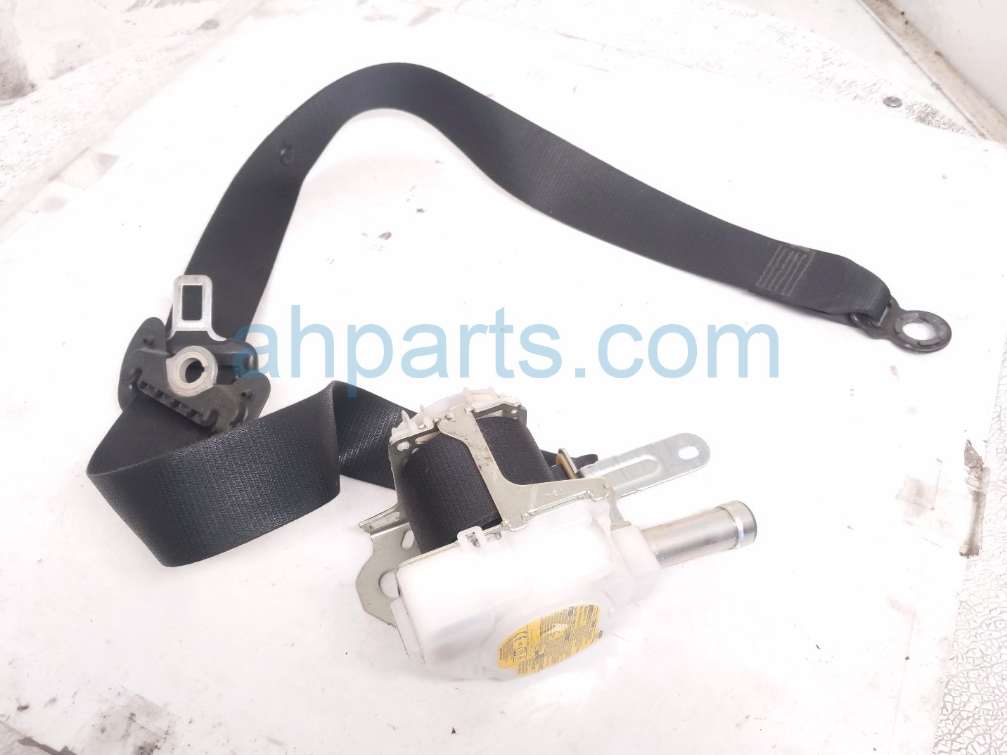 2018 Toyota Camry Front Driver Seat Belt Retractor Blk 73220 47221 C4 Replacement 2018 Toyota Camry Front Driver Seat Belt Retractor Blk 73220 47221 C4 Replacement thumbnail