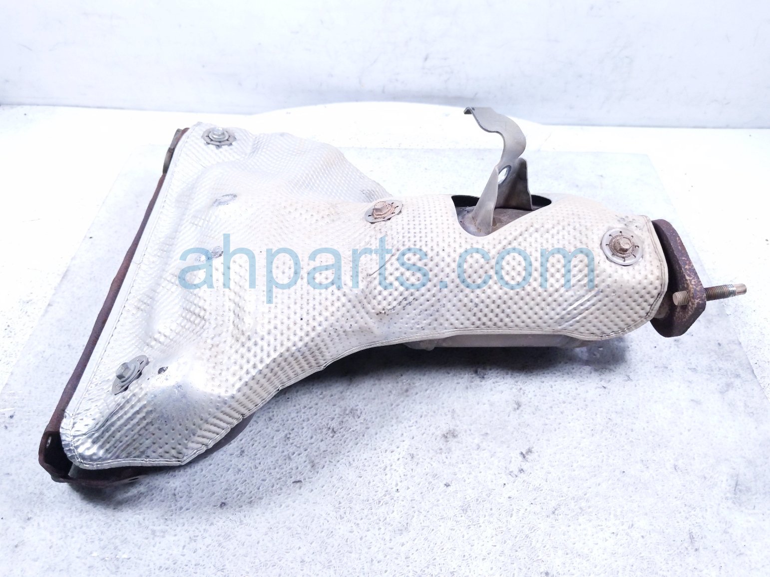 2018 Toyota Camry Exhaust Manifold 2.5l 17141 25020 Replacement 2018 Toyota Camry Exhaust Manifold 2.5l 17141 25020 Replacement thumbnail
