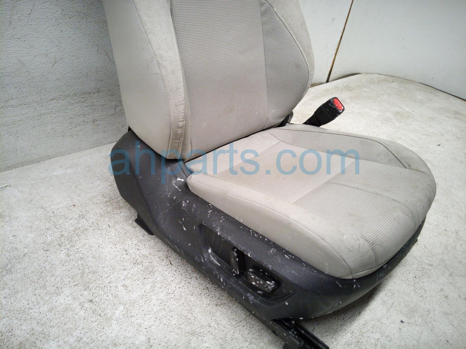 2026 Toyota Camry Front Driver Seat Grey W/ Airbag 71074 AQ020 B1 Replacement 2026 Toyota Camry Front Driver Seat Grey W/ Airbag 71074 AQ020 B1 Replacement thumbnail