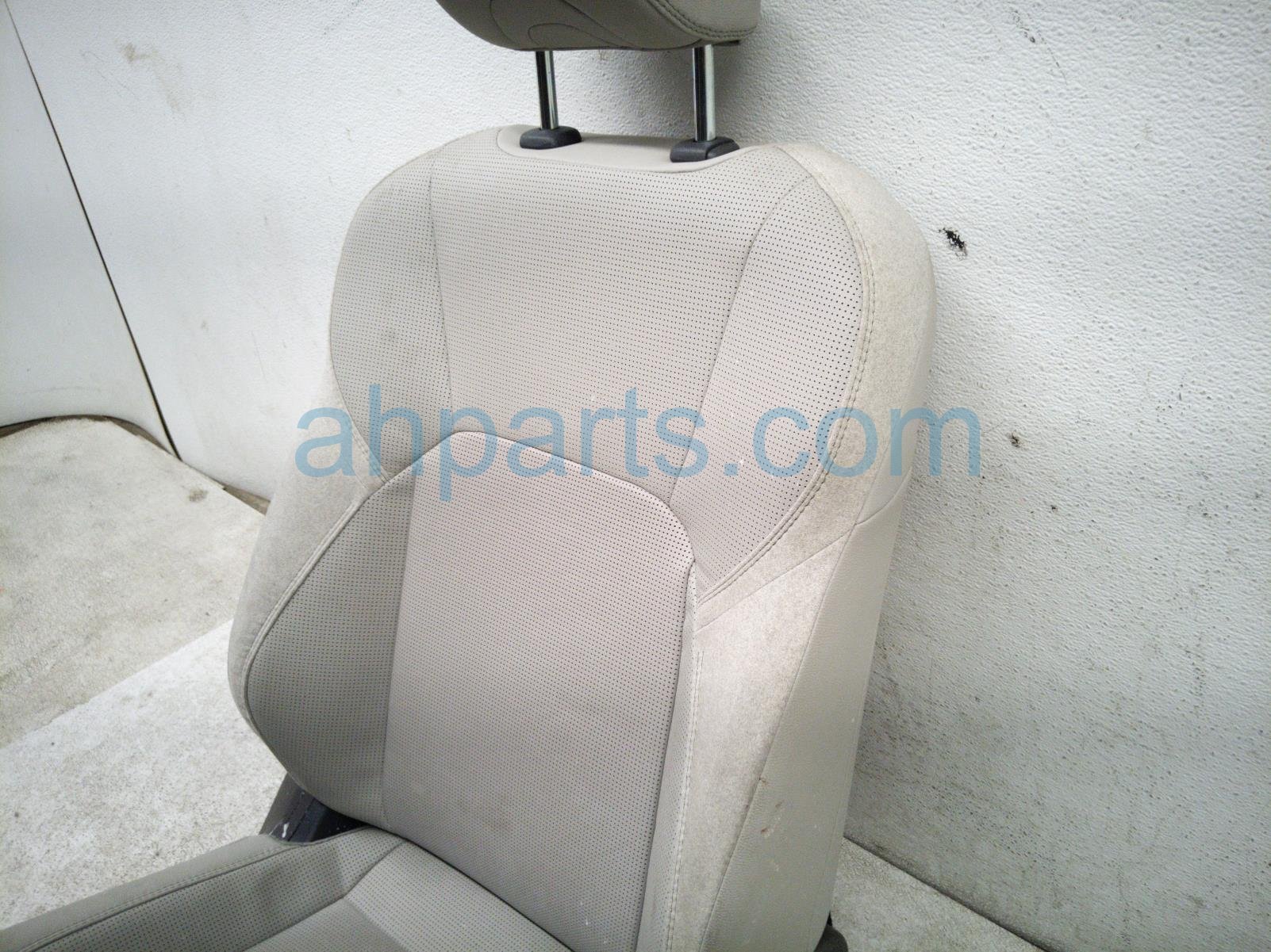 2026 Toyota Camry Front Driver Seat Grey W/ Airbag 71074 AQ020 B1 Replacement 2026 Toyota Camry Front Driver Seat Grey W/ Airbag 71074 AQ020 B1 Replacement thumbnail