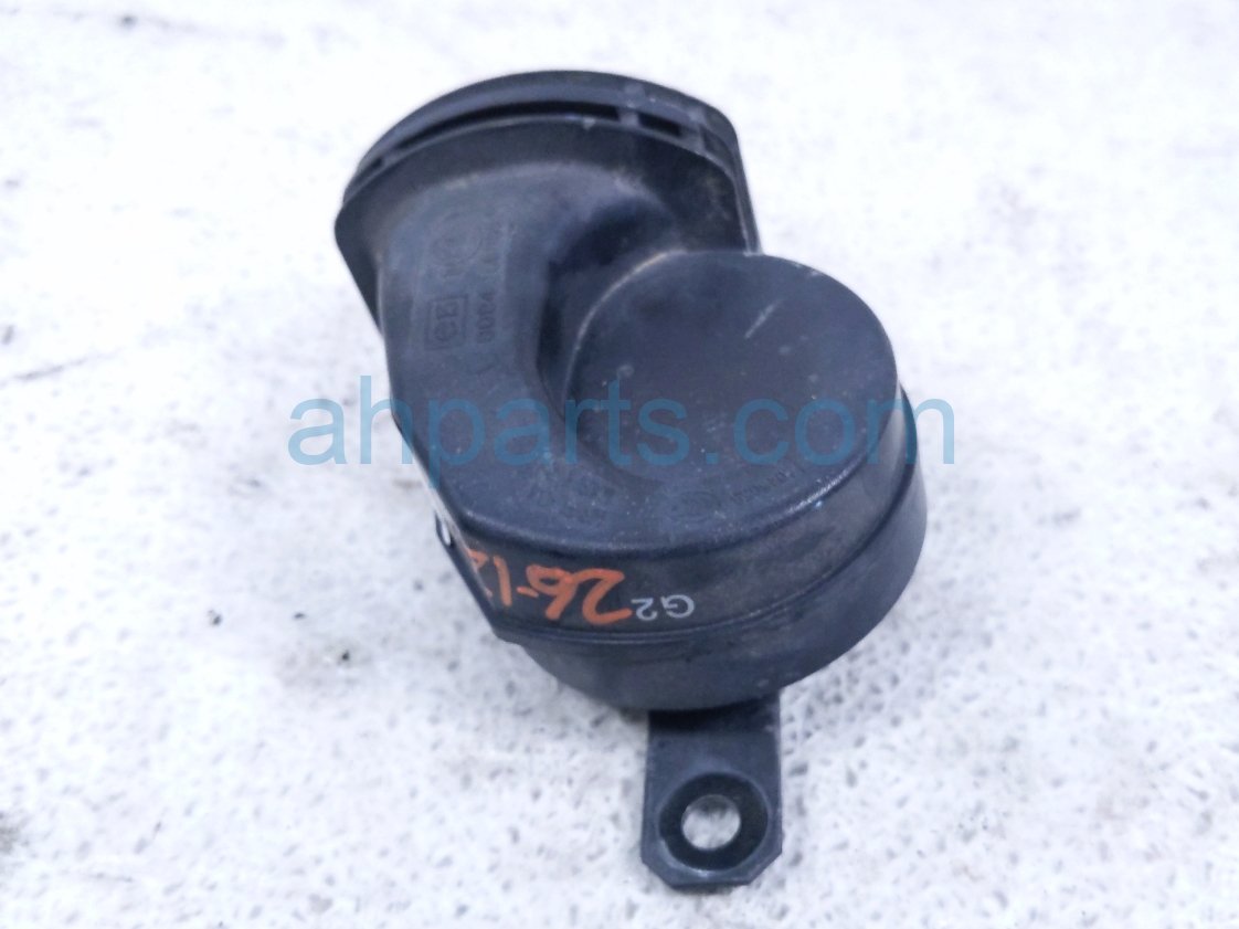 2018 Toyota Camry Low Pitch Note Horn Driver 86520 33190 Replacement 2018 Toyota Camry Low Pitch Note Horn Driver 86520 33190 Replacement thumbnail