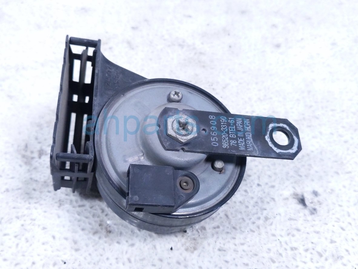 2018 Toyota Camry Low Pitch Note Horn Driver 86520 33190 Replacement 2018 Toyota Camry Low Pitch Note Horn Driver 86520 33190 Replacement thumbnail
