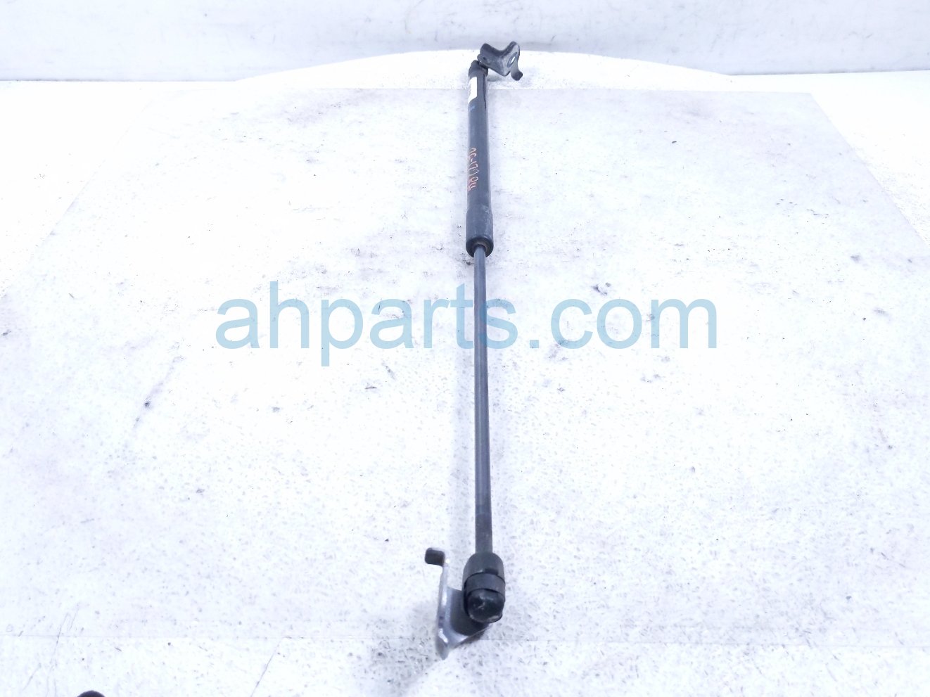 2018 Toyota Camry Passenger Hood Strut / Lift Cylinder 53440 0W370 Replacement 2018 Toyota Camry Passenger Hood Strut / Lift Cylinder 53440 0W370 Replacement thumbnail