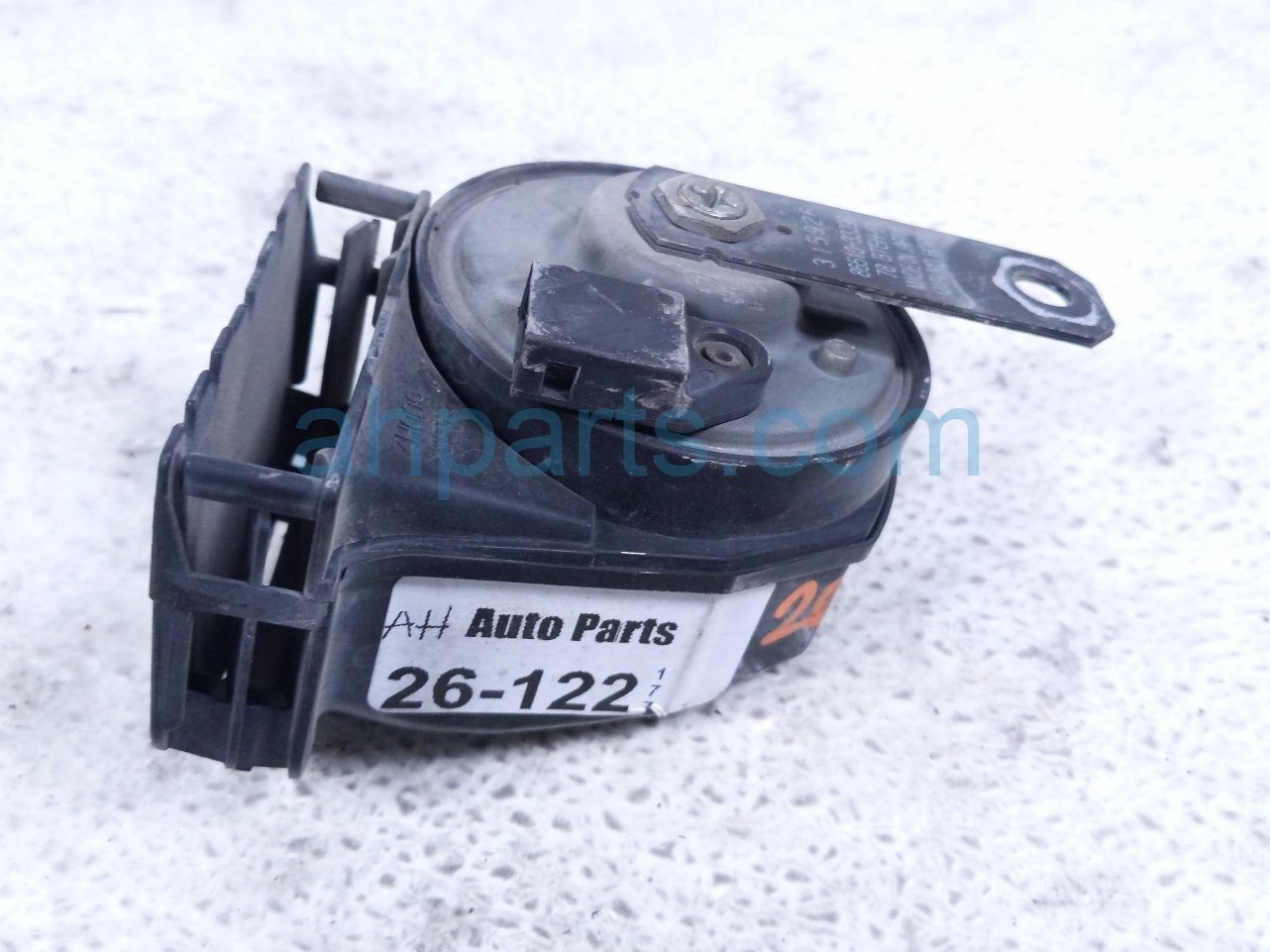 2018 Toyota Camry High Pitch Note Horn Passenger 86510 33290 Replacement 2018 Toyota Camry High Pitch Note Horn Passenger 86510 33290 Replacement thumbnail