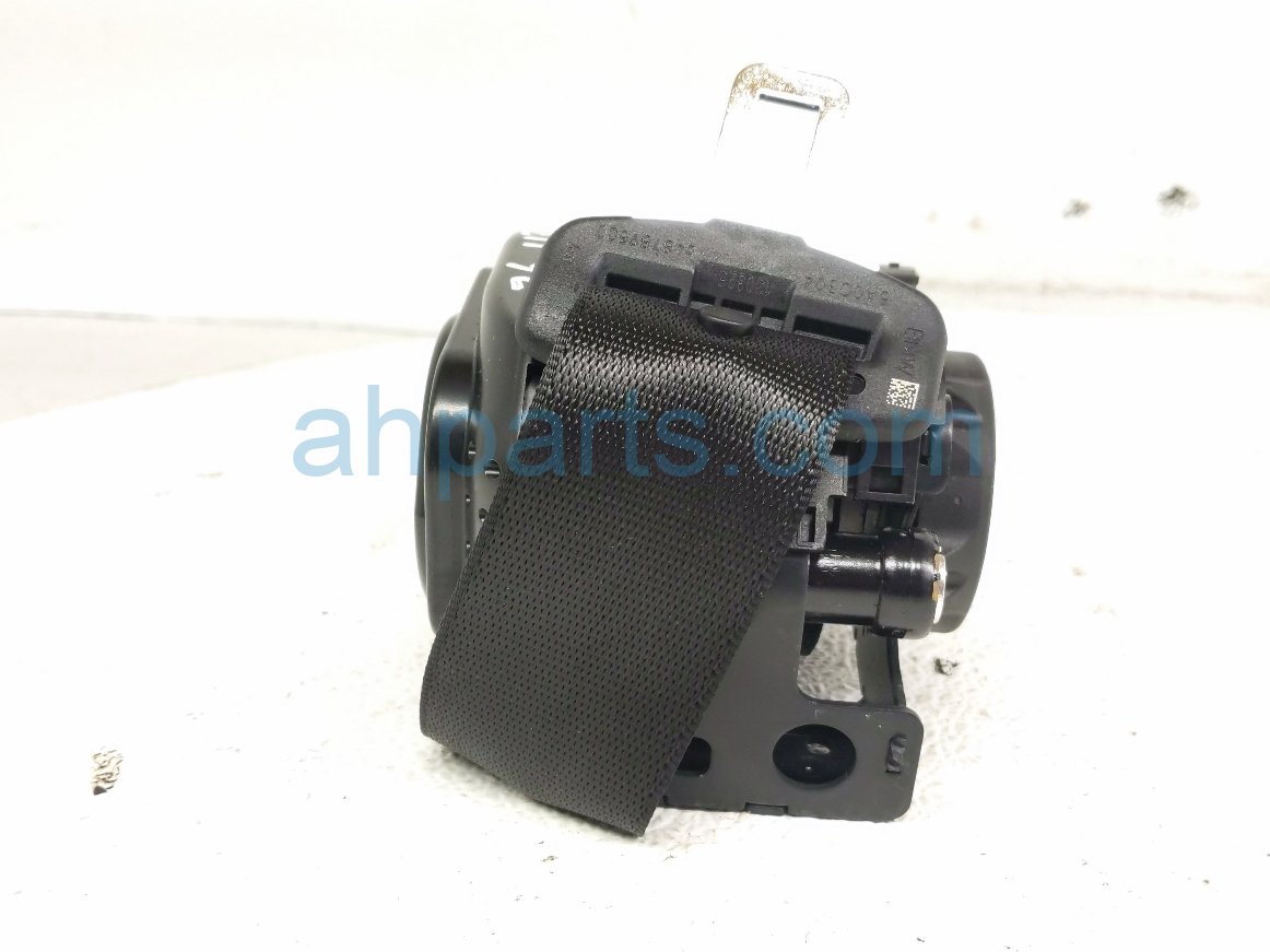2025 BMW I4 Rear Passenger Seat Belt Retractor Black 72 11 5 A0C 304 Replacement 2025 BMW I4 Rear Passenger Seat Belt Retractor Black 72 11 5 A0C 304 Replacement thumbnail