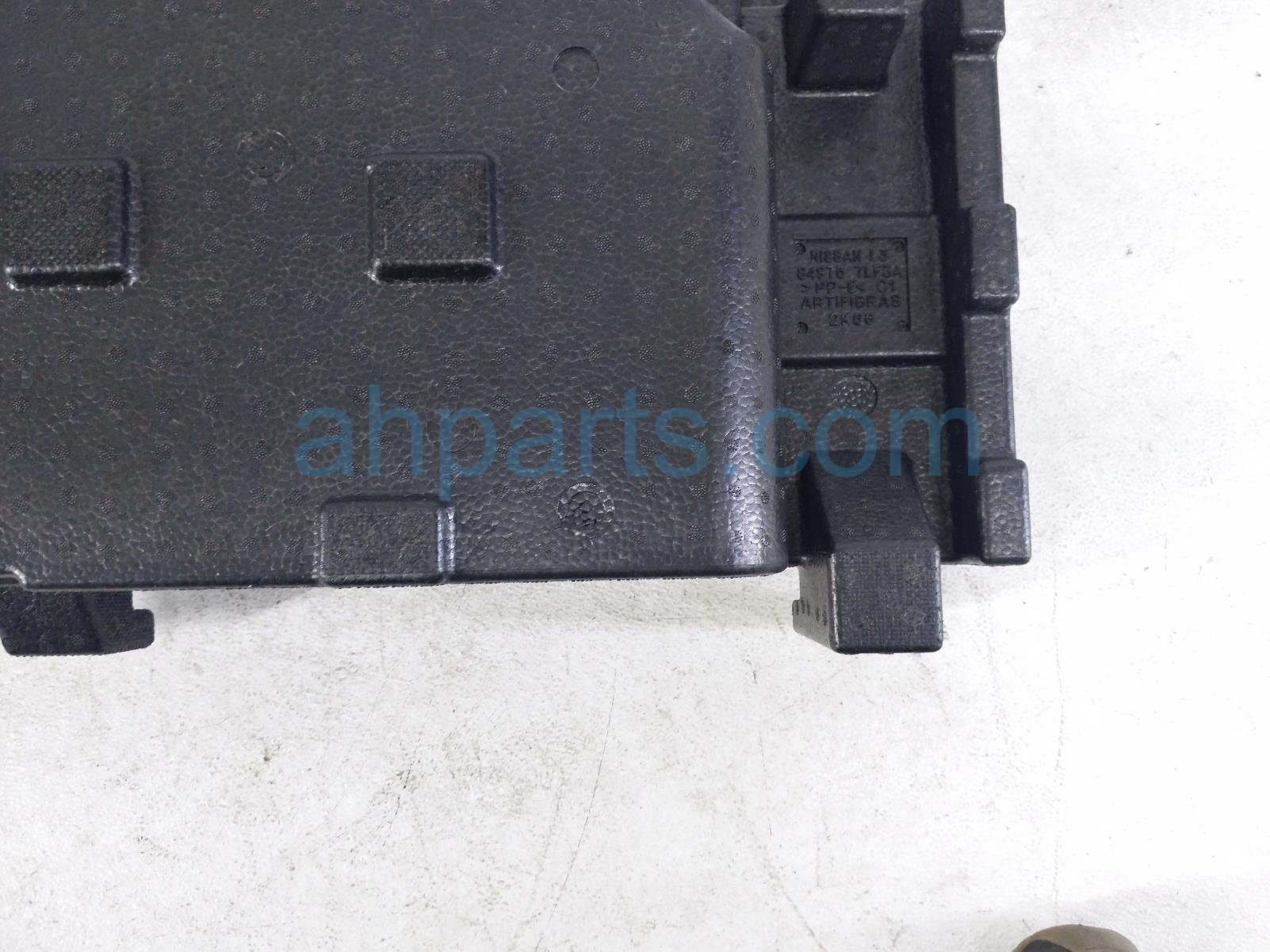 2025 Nissan Kicks Rear Jack Tool Foam Tray 84976 7LF3A Replacement 2025 Nissan Kicks Rear Jack Tool Foam Tray 84976 7LF3A Replacement thumbnail