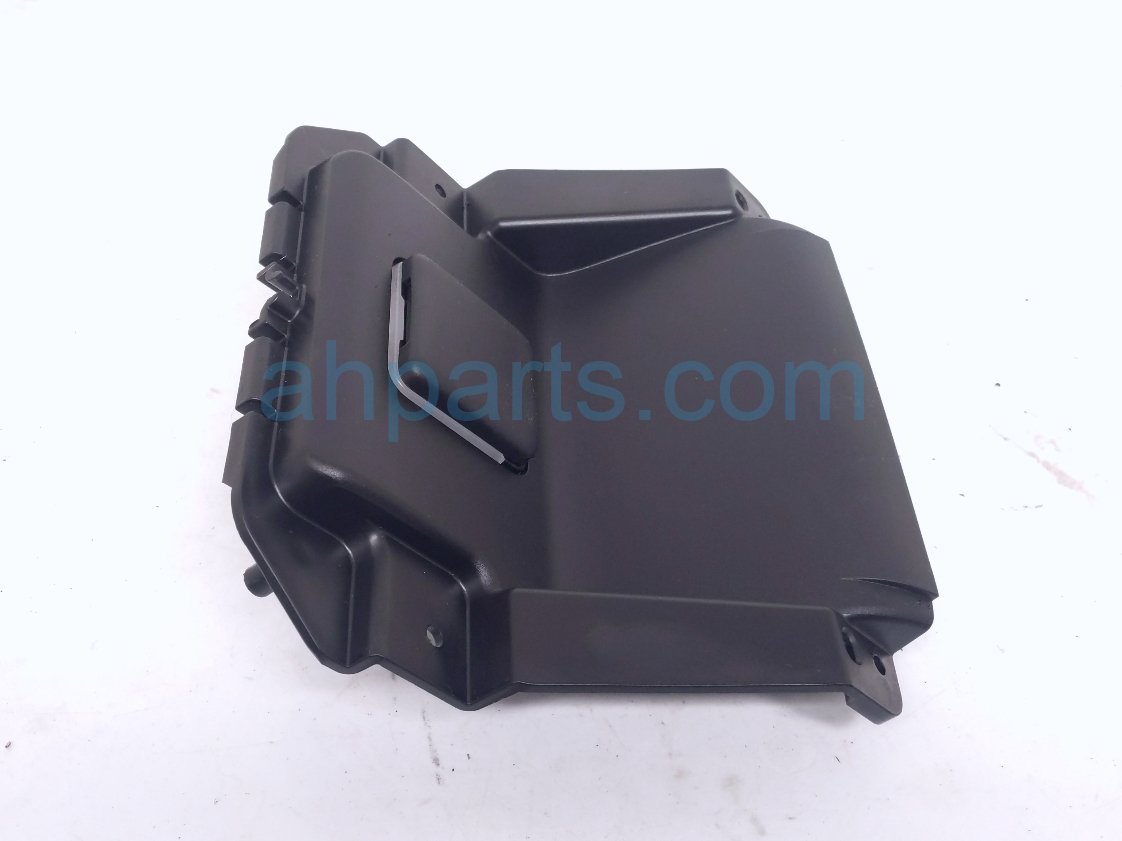 2022 Chevy Tahoe Rear Console Trim Plate blk 84696711 Replacement 2022 Chevy Tahoe Rear Console Trim Plate blk 84696711 Replacement thumbnail