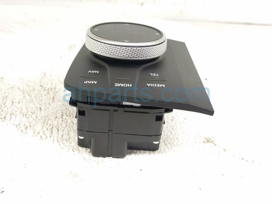 2025 BMW I4 I drive Controller Sw Console 65 82 5 B6B 590 Replacement 2025 BMW I4 I drive Controller Sw Console 65 82 5 B6B 590 Replacement thumbnail