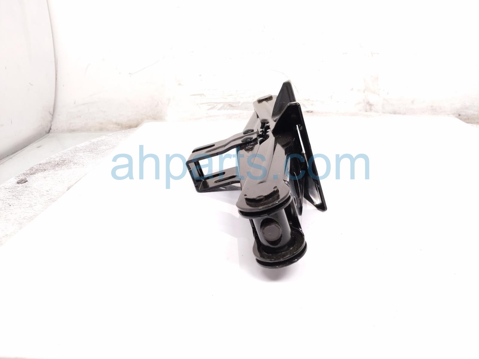 2025 Mazda Cx 90 Scissor Jack Only KJK7 37 790 Replacement 2025 Mazda Cx 90 Scissor Jack Only KJK7 37 790 Replacement thumbnail