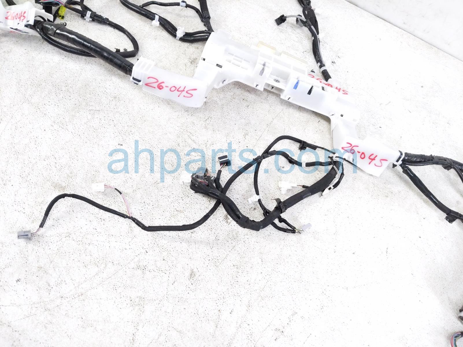 2020 Toyota Highlander Dash Instrument Wire Harness Hyb 82141 48N60 Replacement 2020 Toyota Highlander Dash Instrument Wire Harness Hyb 82141 48N60 Replacement thumbnail
