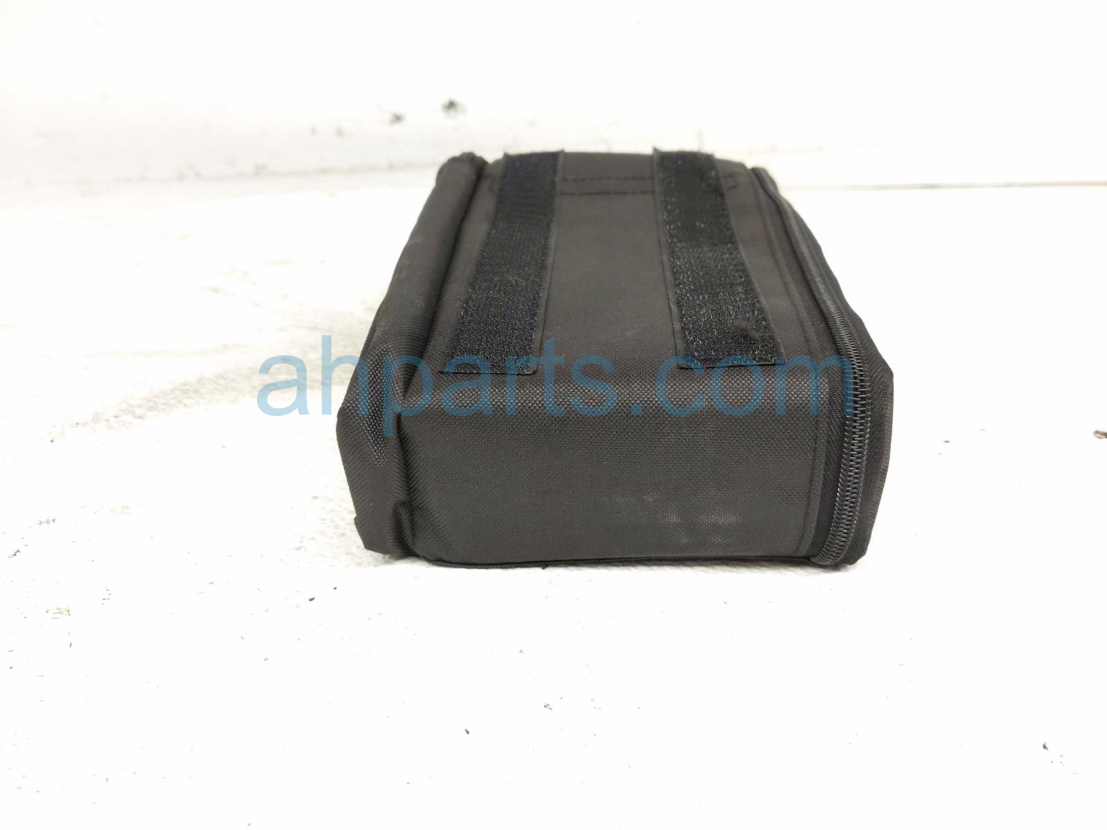 2025 BMW I4 Tire Inflator Kit W/sealant 71 10 6 898 019 Replacement 2025 BMW I4 Tire Inflator Kit W/sealant 71 10 6 898 019 Replacement thumbnail