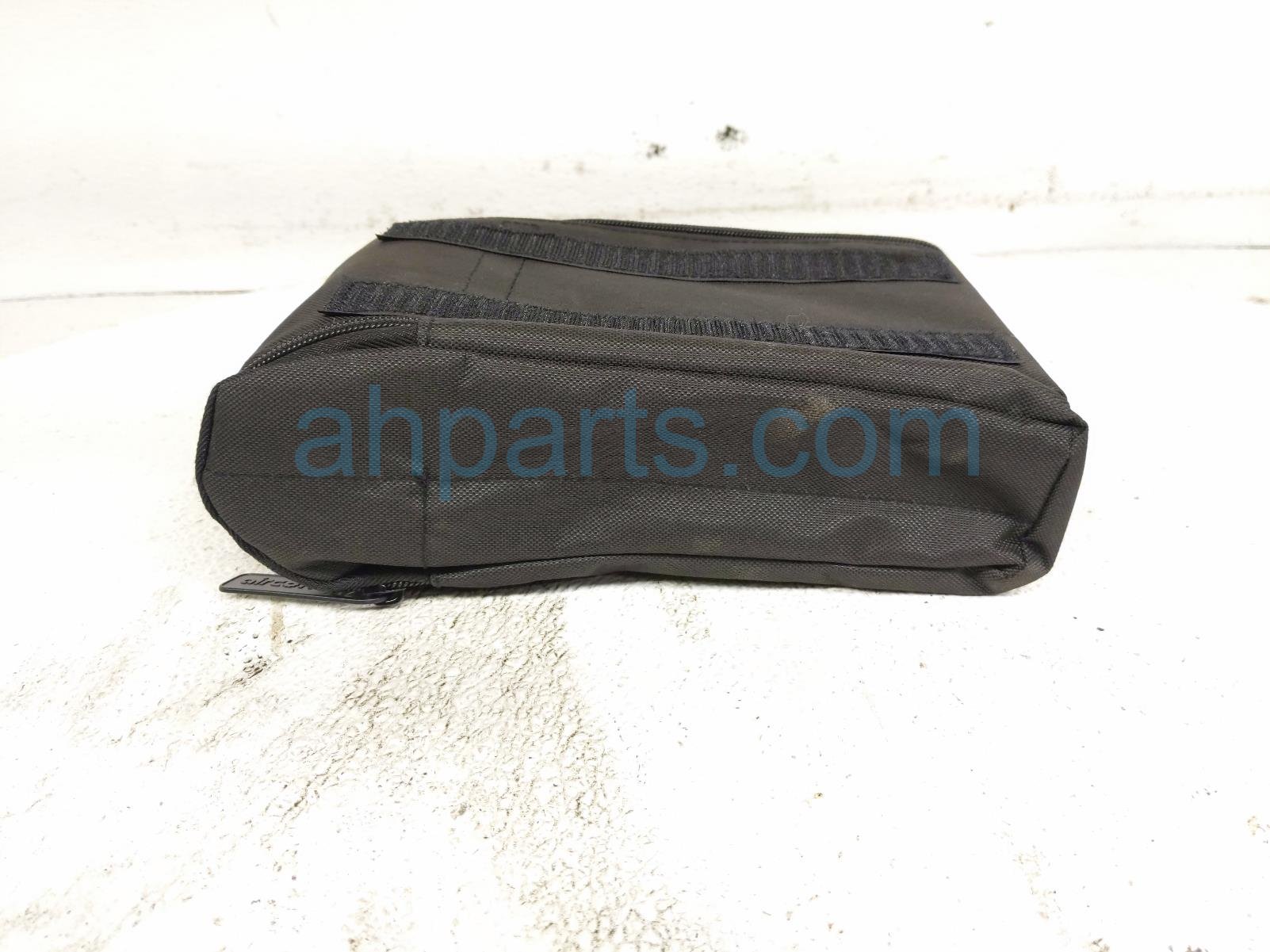 2025 BMW I4 Tire Inflator Kit W/sealant 71 10 6 898 019 Replacement 2025 BMW I4 Tire Inflator Kit W/sealant 71 10 6 898 019 Replacement thumbnail