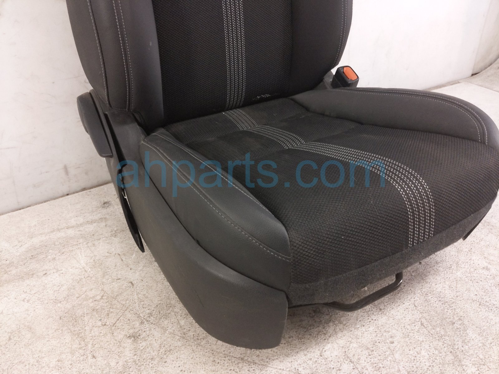 2024 Mazda Cx 50 Front Passenger Seat Black W/ Airbag VA47 88 130B 02 Replacement 2024 Mazda Cx 50 Front Passenger Seat Black W/ Airbag VA47 88 130B 02 Replacement thumbnail