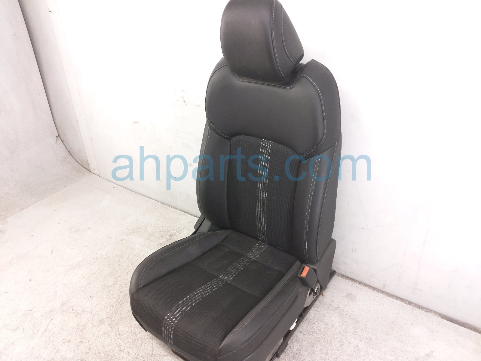 2024 Mazda Cx 50 Front Passenger Seat Black W/ Airbag VA47 88 130B 02 Replacement 2024 Mazda Cx 50 Front Passenger Seat Black W/ Airbag VA47 88 130B 02 Replacement thumbnail