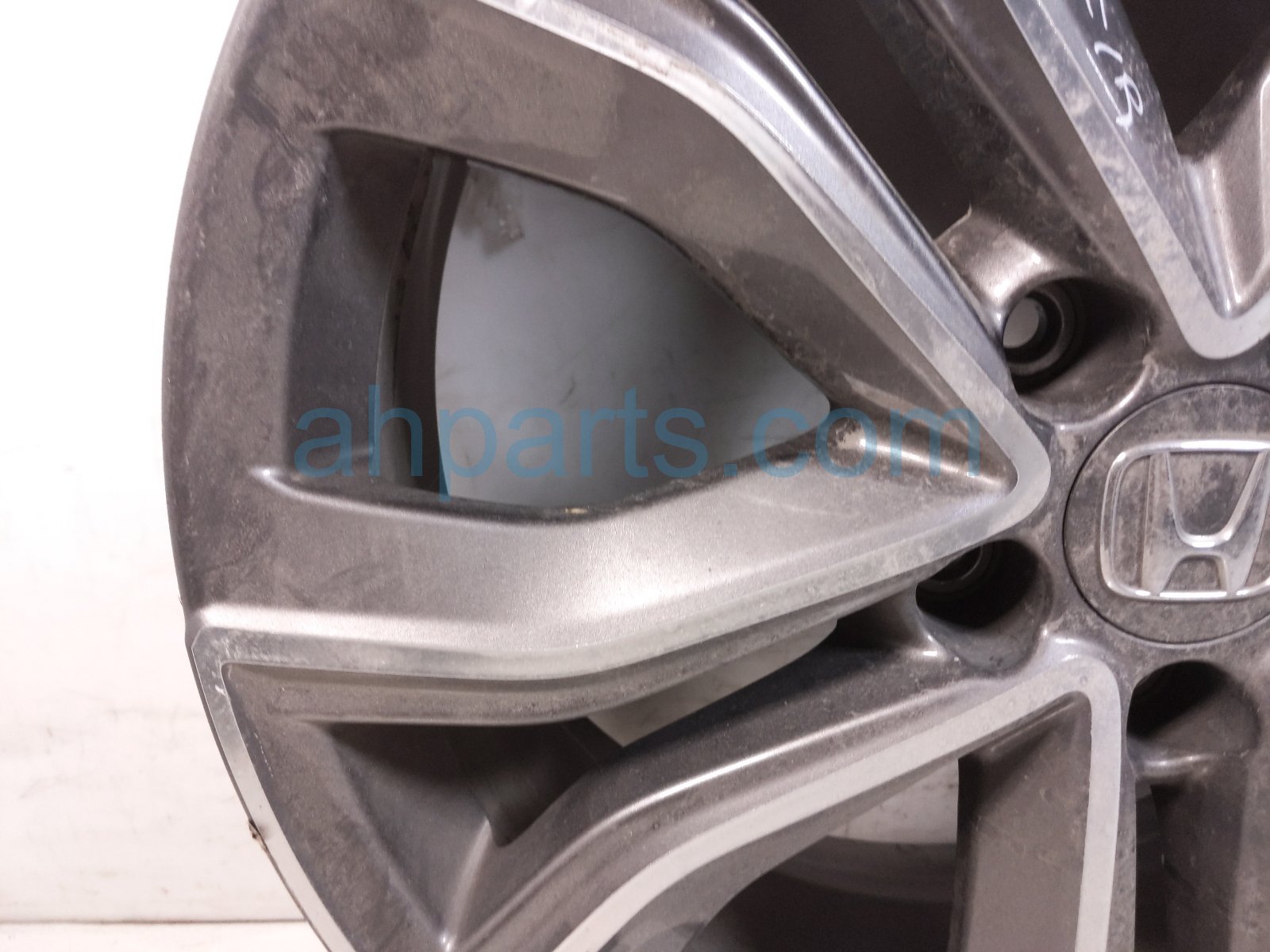 2021 Honda CR V Front Passenger Wheel / Rim 42700 TLA A93 Replacement 2021 Honda CR V Front Passenger Wheel / Rim 42700 TLA A93 Replacement thumbnail